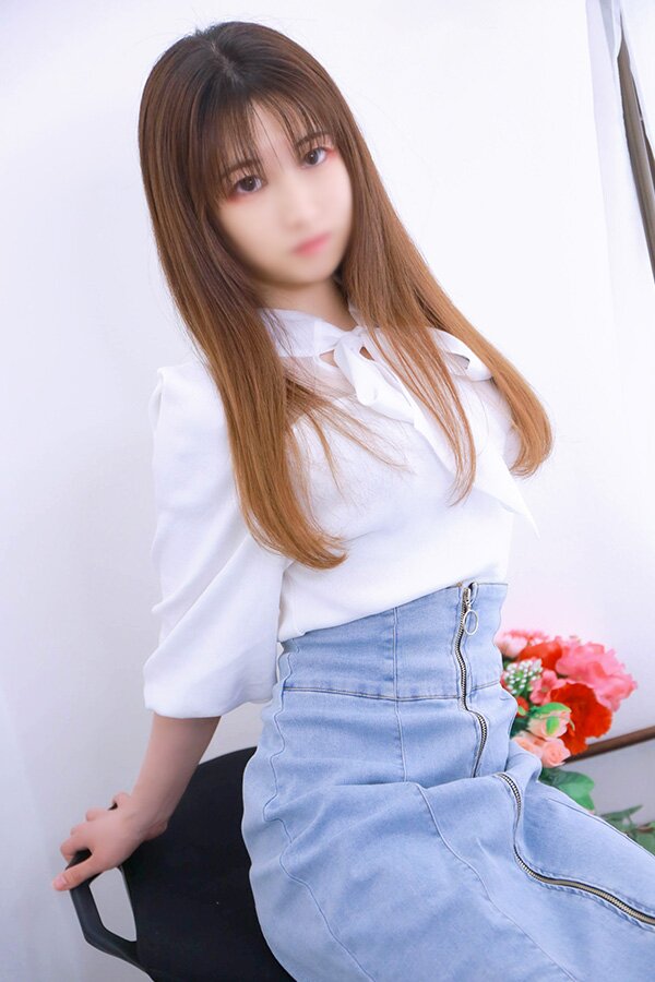 秋元ゆいな